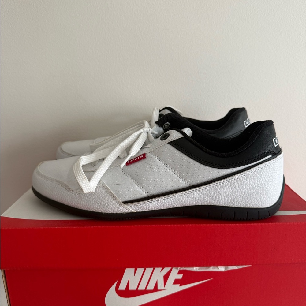 Levi's® Shoes Rio 3 Ultra Lite Perforated White/Black 9